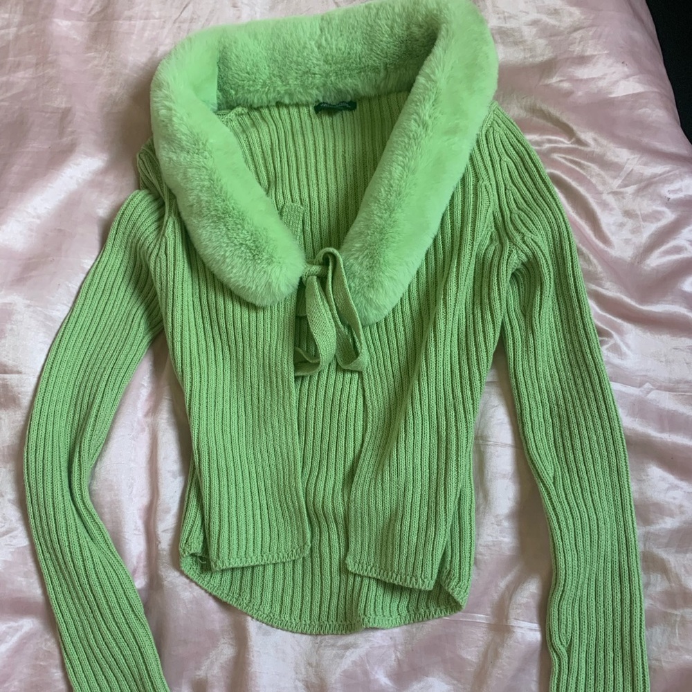 Green Cardigan with fluffy collar